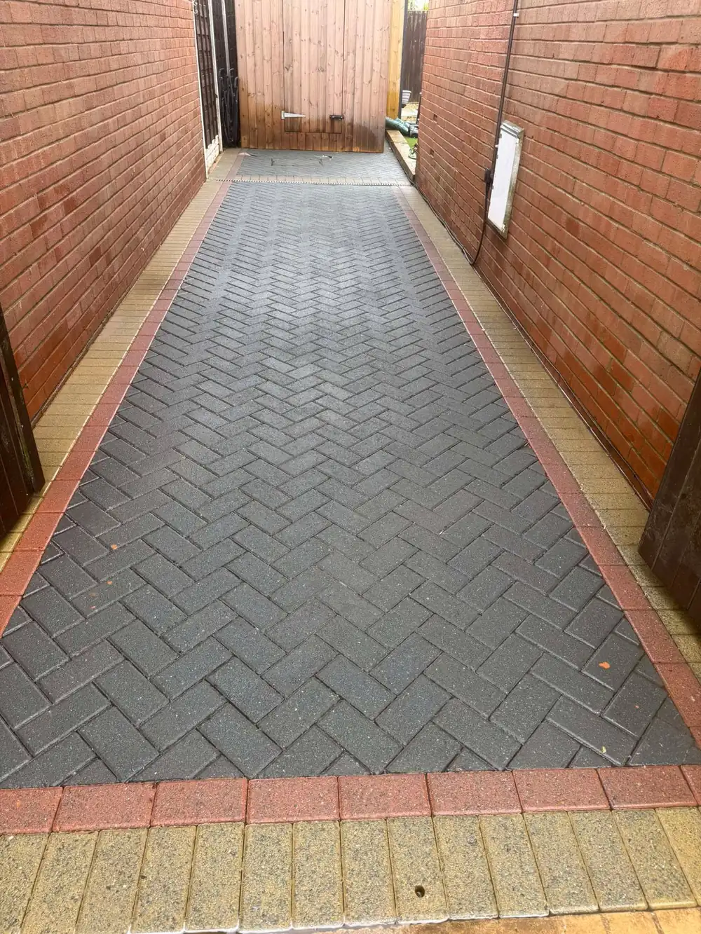 The same ginnel after cleaning, charcoal blocks and red border restored